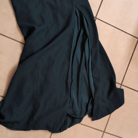 NWT Dessy Collection Off-the-Shoulder Criss Cross Back Trumpet Gown Green 4 - Picture 3 of 14